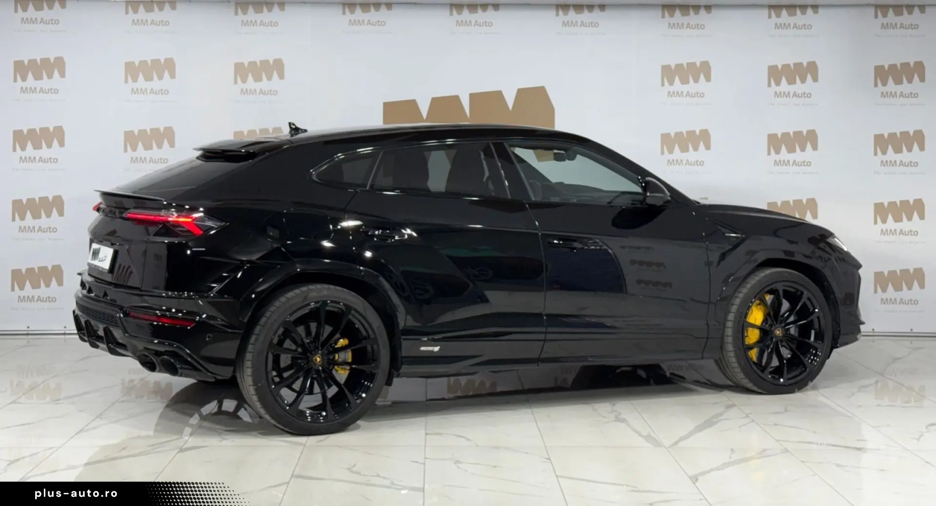 Urus 4.0 V8 Sport B&O Massage Carbon Pano