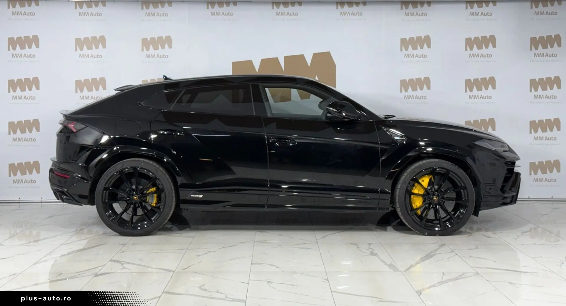 Urus 4.0 V8 Sport B&O Massage Carbon Pano