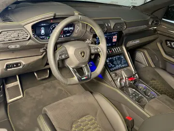 Urus 4.0 V8 Sport B&O Massage Carbon Pano