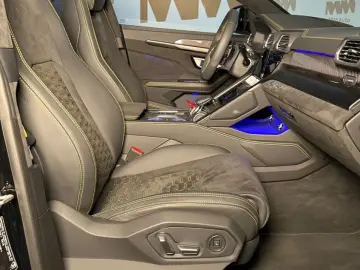 Urus 4.0 V8 Sport B&O Massage Carbon Pano