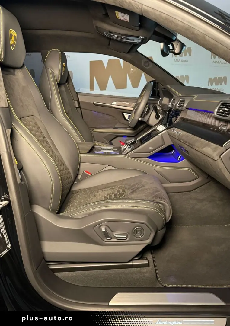 Urus 4.0 V8 Sport B&O Massage Carbon Pano