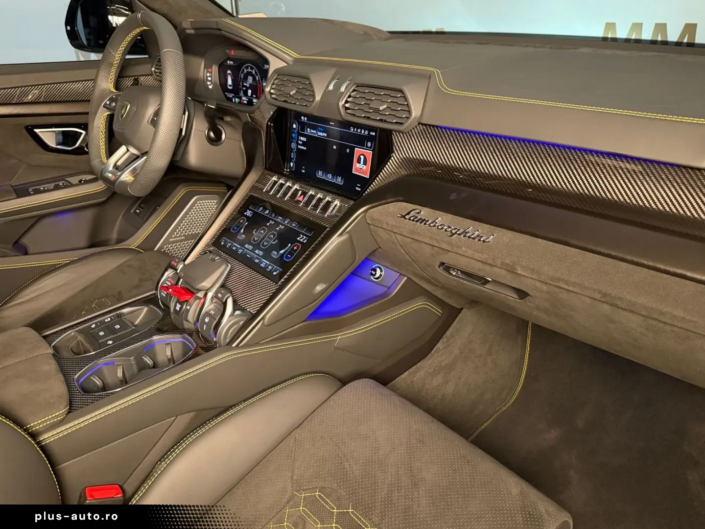 Urus 4.0 V8 Sport B&O Massage Carbon Pano