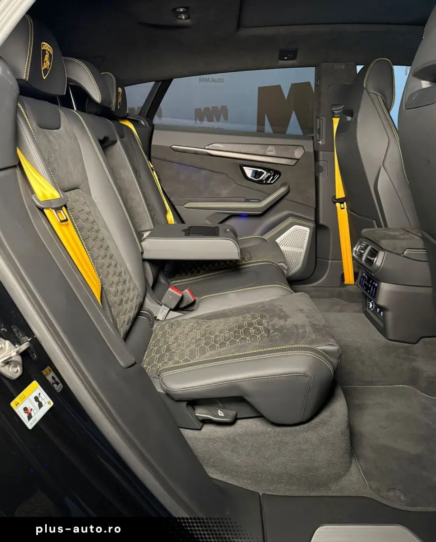 Urus 4.0 V8 Sport B&O Massage Carbon Pano