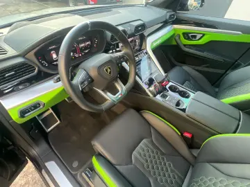 Urus S  Q-Citura B&O Black  Matrix Panorama HUD