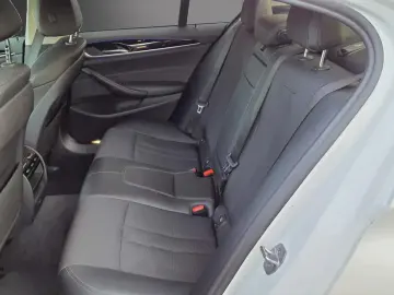 BMW Seria 5 530e Steptronic  M Sport