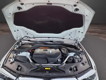 BMW Seria 5 530e Steptronic  M Sport