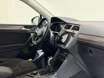 Tiguan Allspace 4M 2.0 TSI MATRX 360 PANO