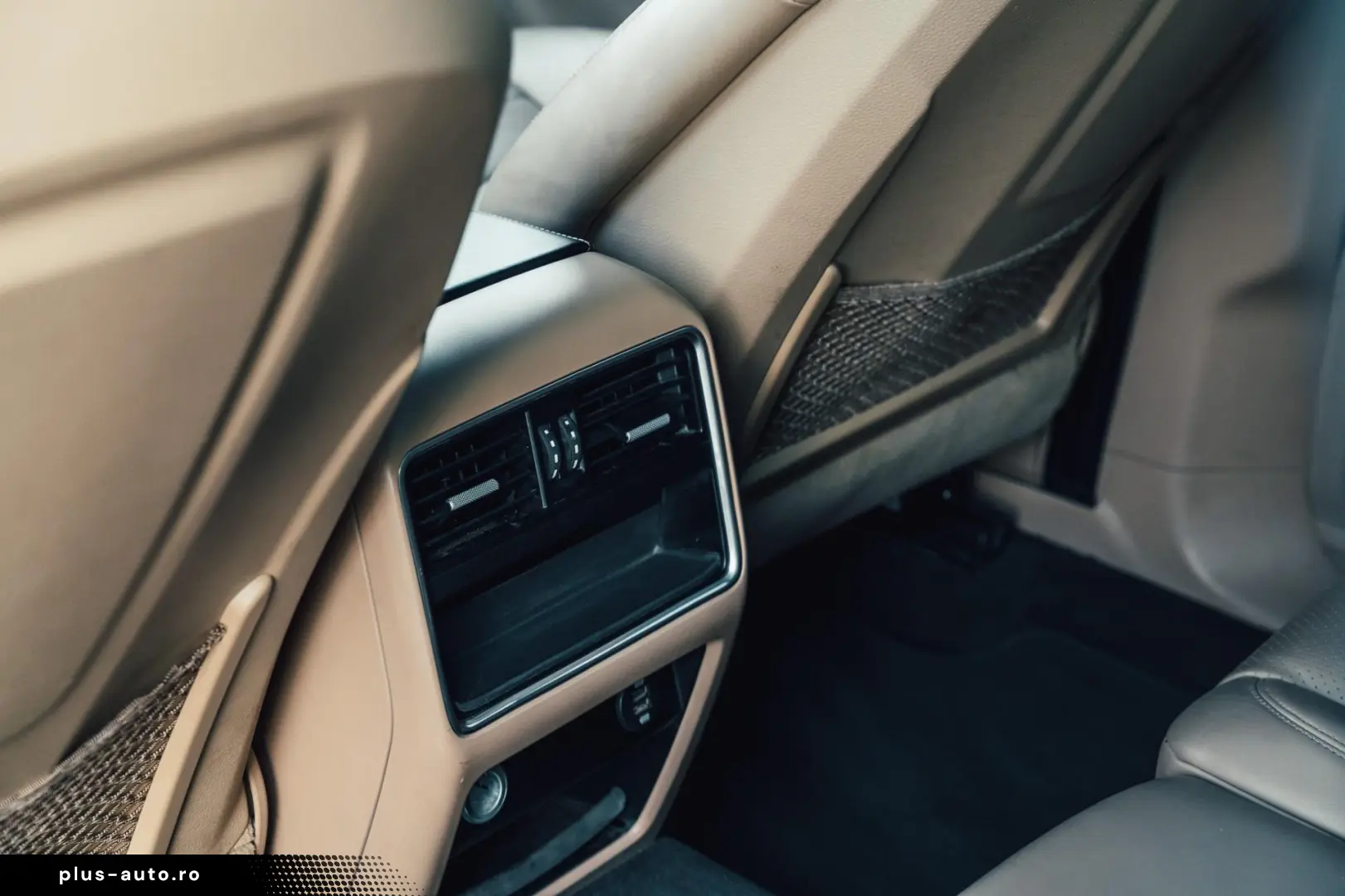 Porsche Cayenne 3.0L V6 Turbo 340 CP