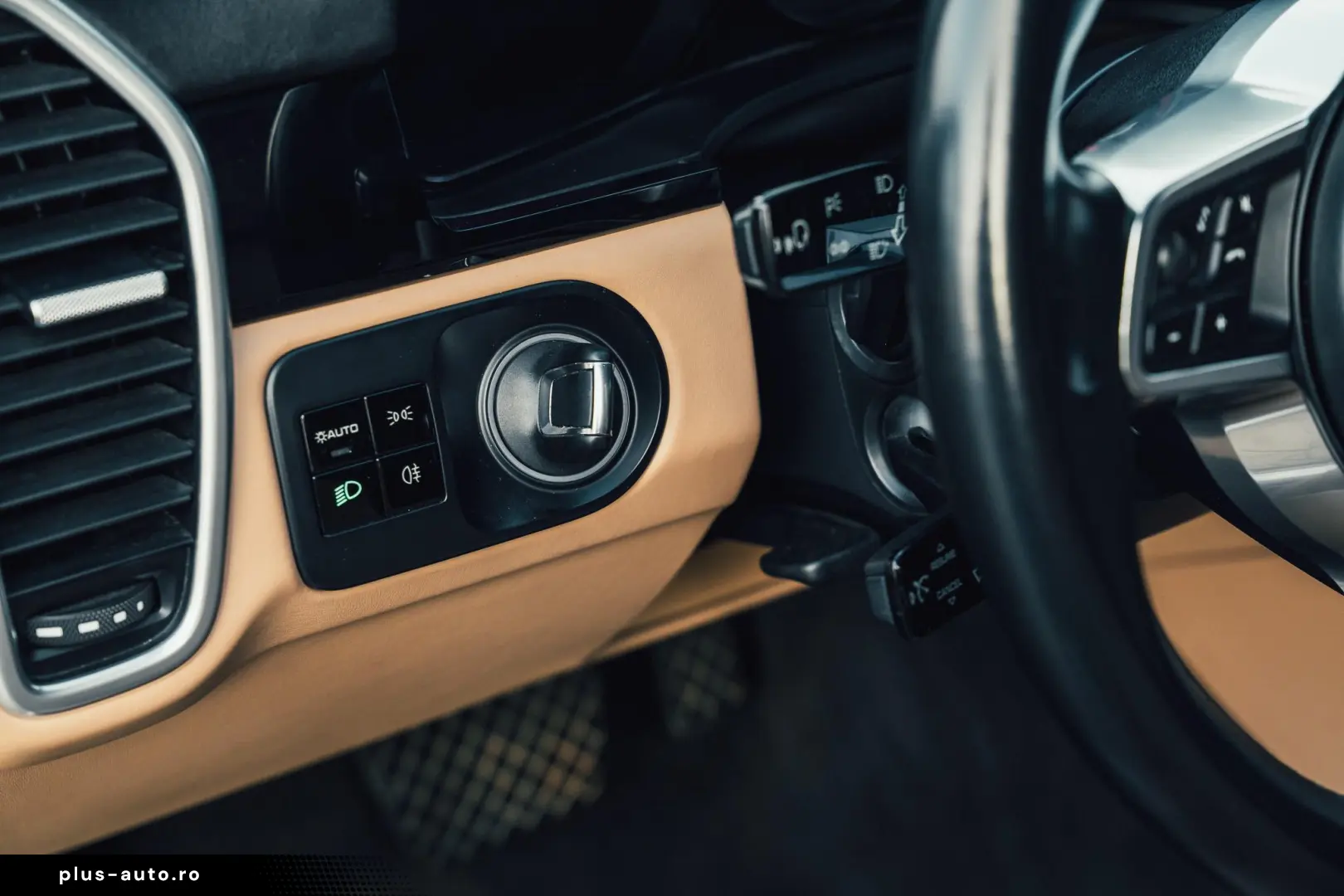 Porsche Cayenne 3.0L V6 Turbo 340 CP