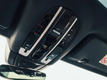 Porsche Cayenne 3.0L V6 Turbo 340 CP