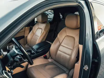 Porsche Cayenne 3.0L V6 Turbo 340 CP