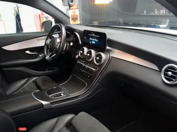 MERCEDES-BENZ GLC 200 4MATIC COUPE TRAPA  AMG LINE STOC