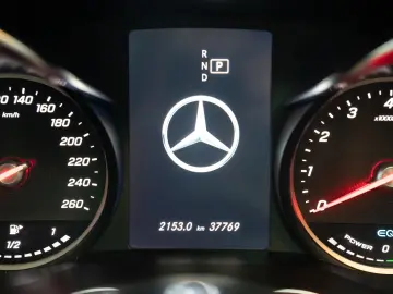 MERCEDES-BENZ GLC 200 4MATIC COUPE TRAPA  AMG LINE STOC