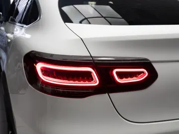 MERCEDES-BENZ GLC 200 4MATIC COUPE TRAPA  AMG LINE STOC