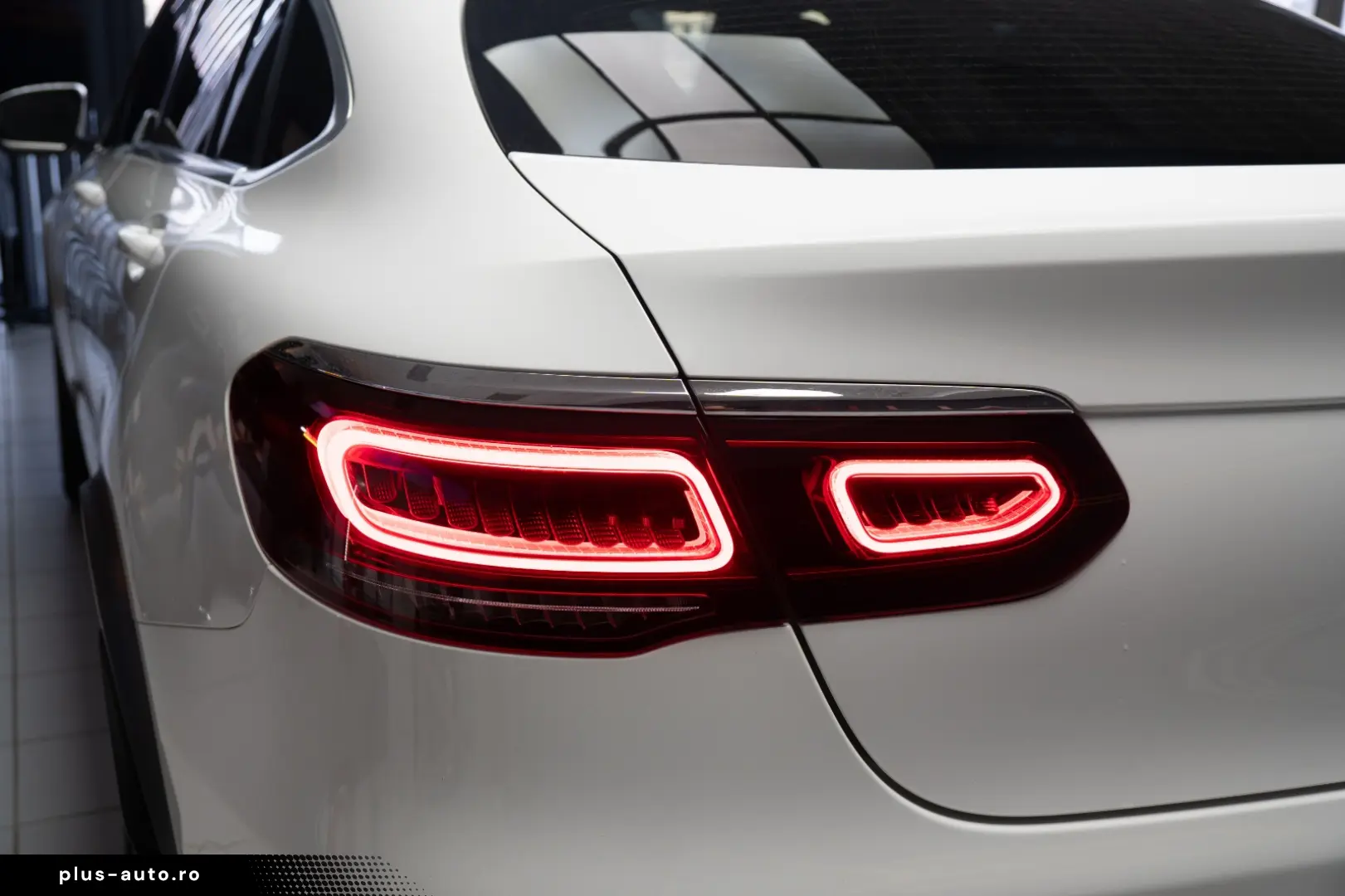 MERCEDES-BENZ GLC 200 4MATIC COUPE TRAPA  AMG LINE STOC