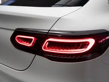 MERCEDES-BENZ GLC 200 4MATIC COUPE TRAPA  AMG LINE STOC