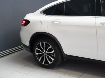 MERCEDES-BENZ GLC 200 4MATIC COUPE TRAPA  AMG LINE STOC