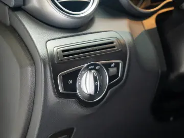 MERCEDES-BENZ GLC 200 4MATIC COUPE TRAPA  AMG LINE STOC