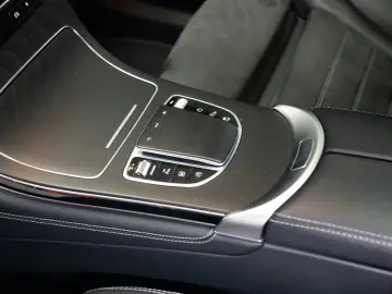 MERCEDES-BENZ GLC 200 4MATIC COUPE TRAPA  AMG LINE STOC