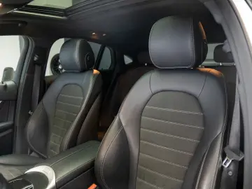 MERCEDES-BENZ GLC 200 4MATIC COUPE TRAPA  AMG LINE STOC