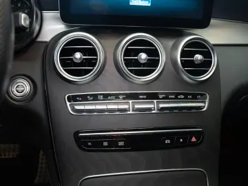 MERCEDES-BENZ GLC 200 4MATIC COUPE TRAPA  AMG LINE STOC