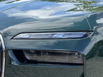 750 7-serie 750e xDrive   British Racing Green