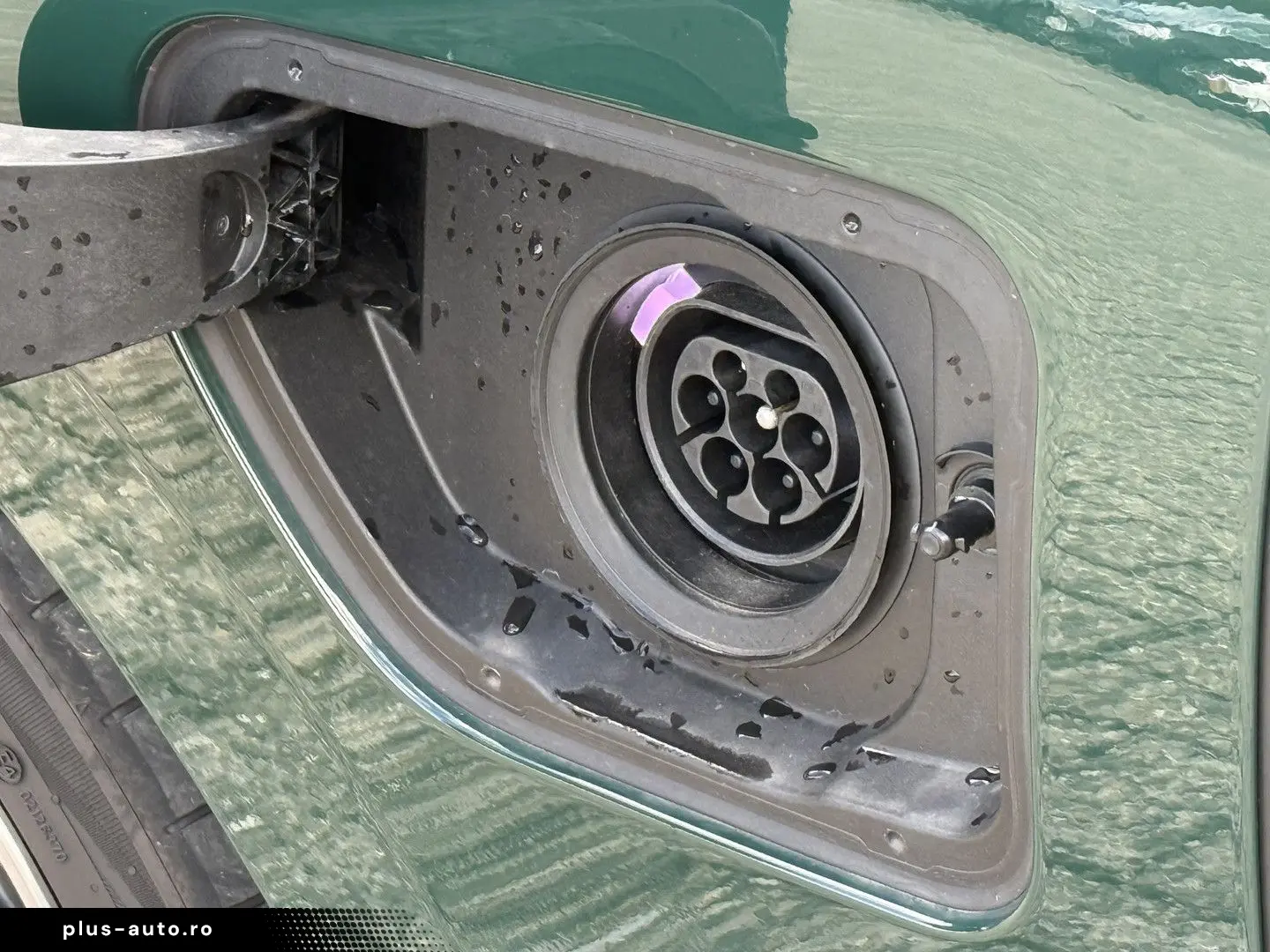 750 7-serie 750e xDrive   British Racing Green