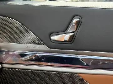 750 7-serie 750e xDrive   British Racing Green