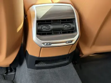 750 7-serie 750e xDrive   British Racing Green