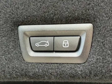 750 7-serie 750e xDrive   British Racing Green