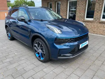 Lynk&Co 01 Plug-In-Hybrid Panorama Memory Sitze Soundsys