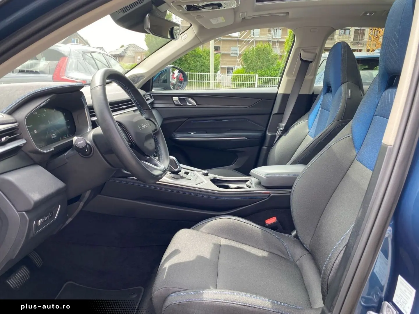 Lynk&Co 01 Plug-In-Hybrid Panorama Memory Sitze Soundsys