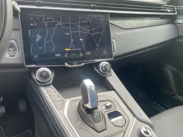 Lynk&Co 01 Plug-In-Hybrid Panorama Memory Sitze Soundsys