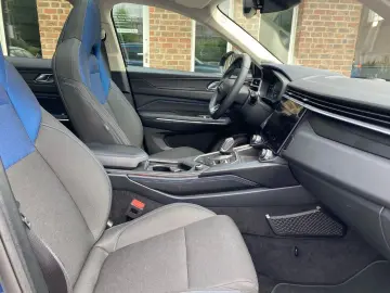 Lynk&Co 01 Plug-In-Hybrid Panorama Memory Sitze Soundsys