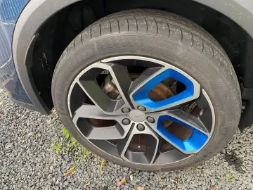 Lynk&Co 01 Plug-In-Hybrid Panorama Memory Sitze Soundsys