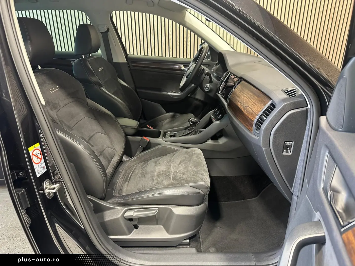 Kodiaq 2.0 TDI 4x4 DSG Scout LED 4xSHZ AHK virt.