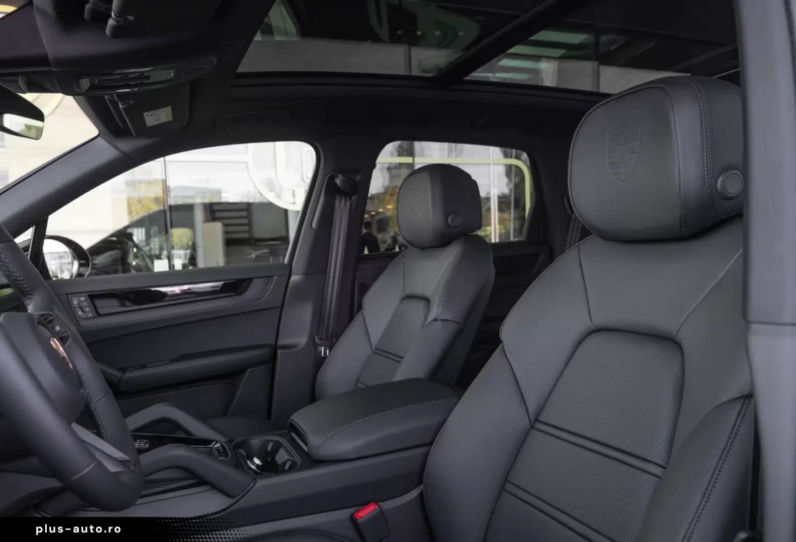 Porsche Cayenne E-Hybrid Ediția Neagră