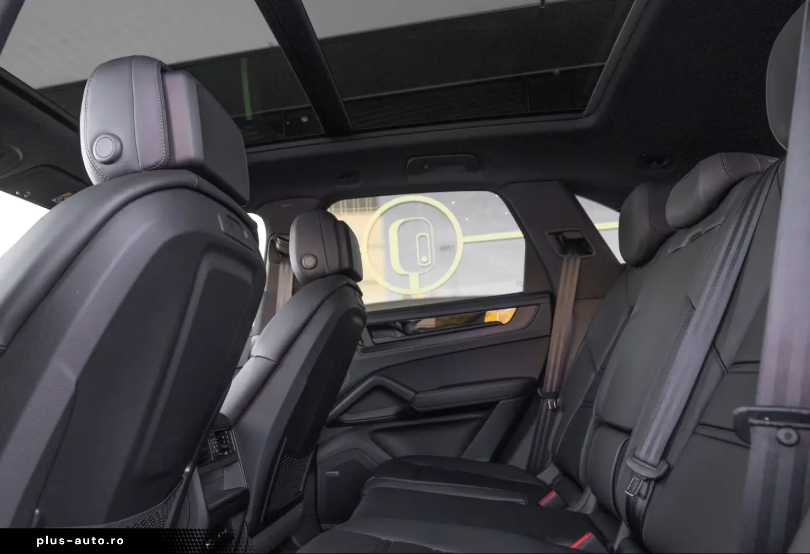 Porsche Cayenne E-Hybrid Ediția Neagră