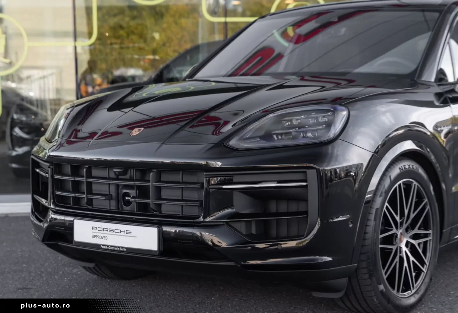 Porsche Cayenne E-Hybrid Ediția Neagră