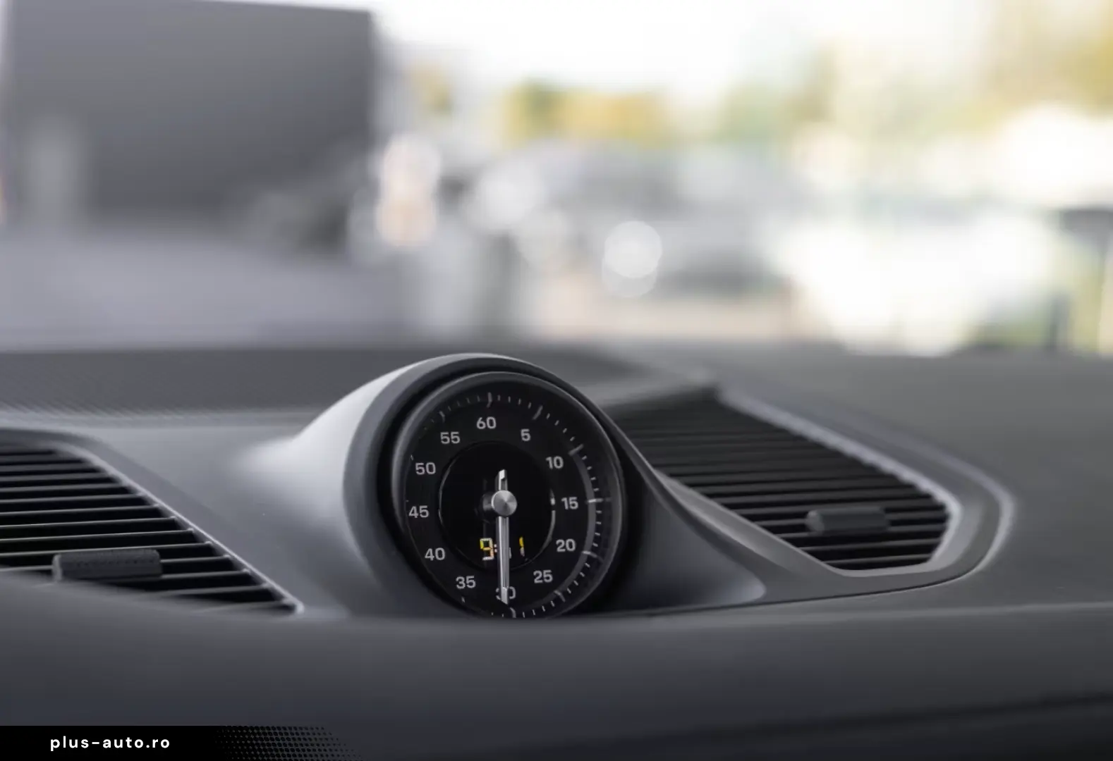 Porsche Cayenne E-Hybrid Ediția Neagră