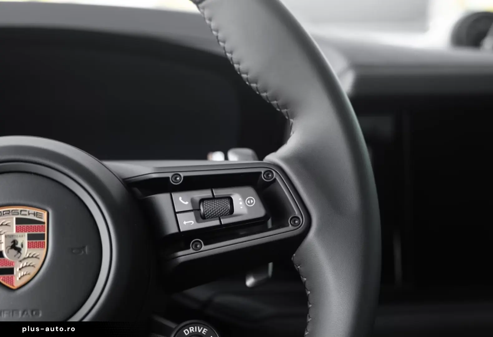 Porsche Cayenne E-Hybrid Ediția Neagră