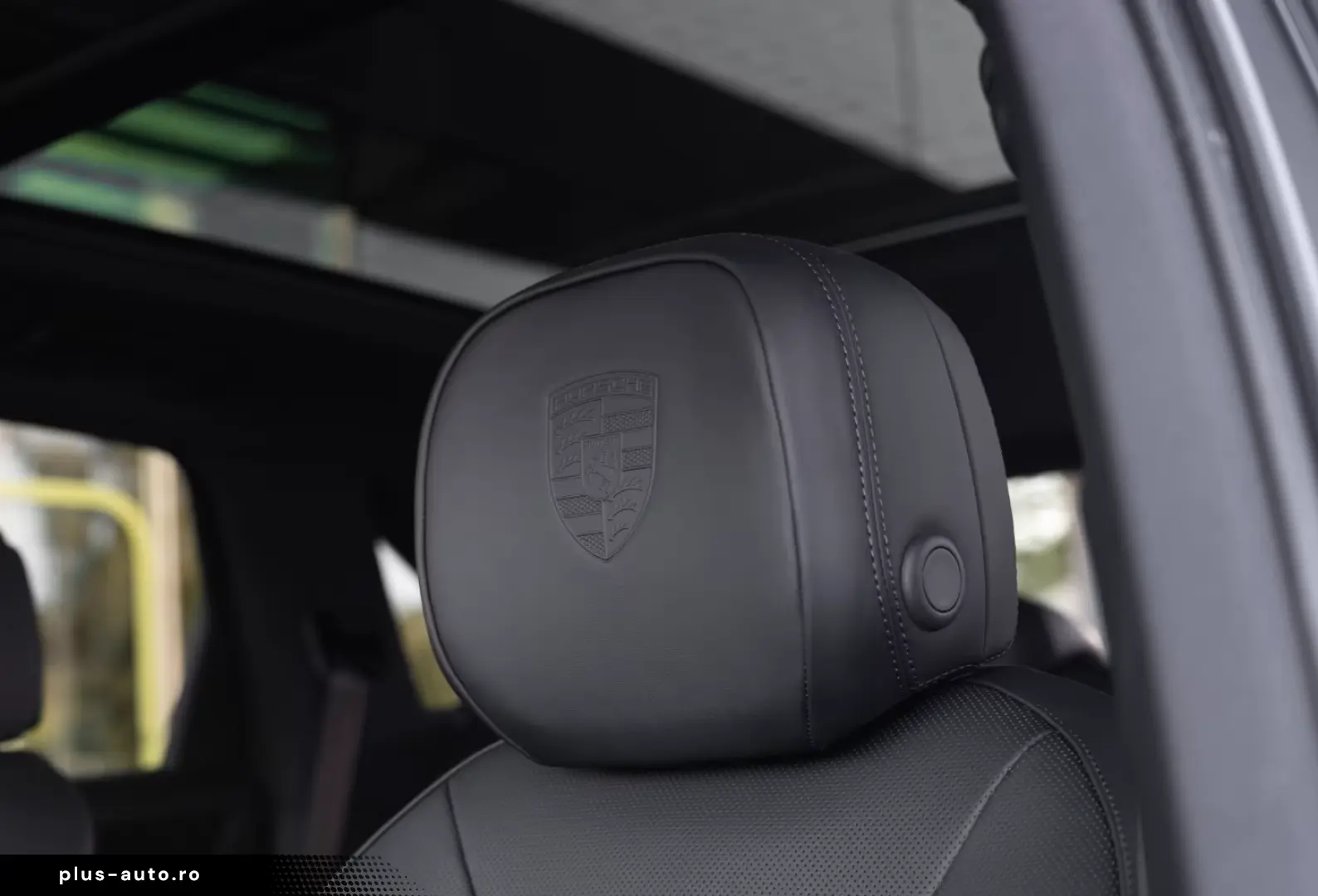 Porsche Cayenne E-Hybrid Ediția Neagră