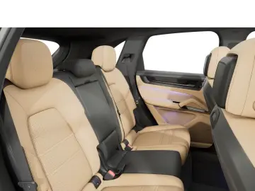 Porsche Cayenne E-Hybrid Ediția Neagră