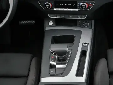 Q5 40 TDI quattro S line LED RFK ACC Virtual