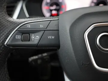 Q5 Sportback 40 TDI S-Line s-tronic LED ACC Navi