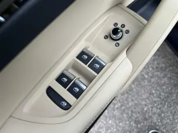 Q5 S line 40 2.0 TDI quattro S-tronic MMI plus