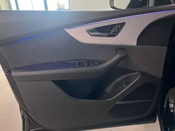 Q8 50 TDI quattro S-Line AHK