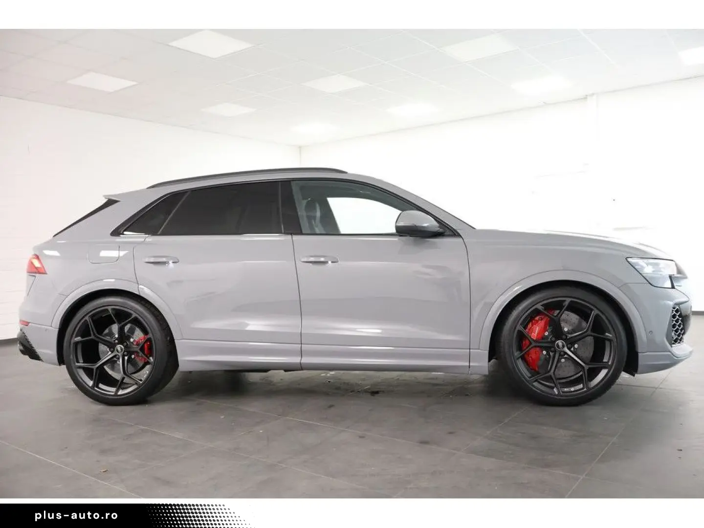 RS Q8 4.0 TFSI quattro performance Matrix HUD AH