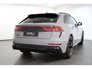 RS Q8 4.0 TFSI quattro performance Matrix HUD AH