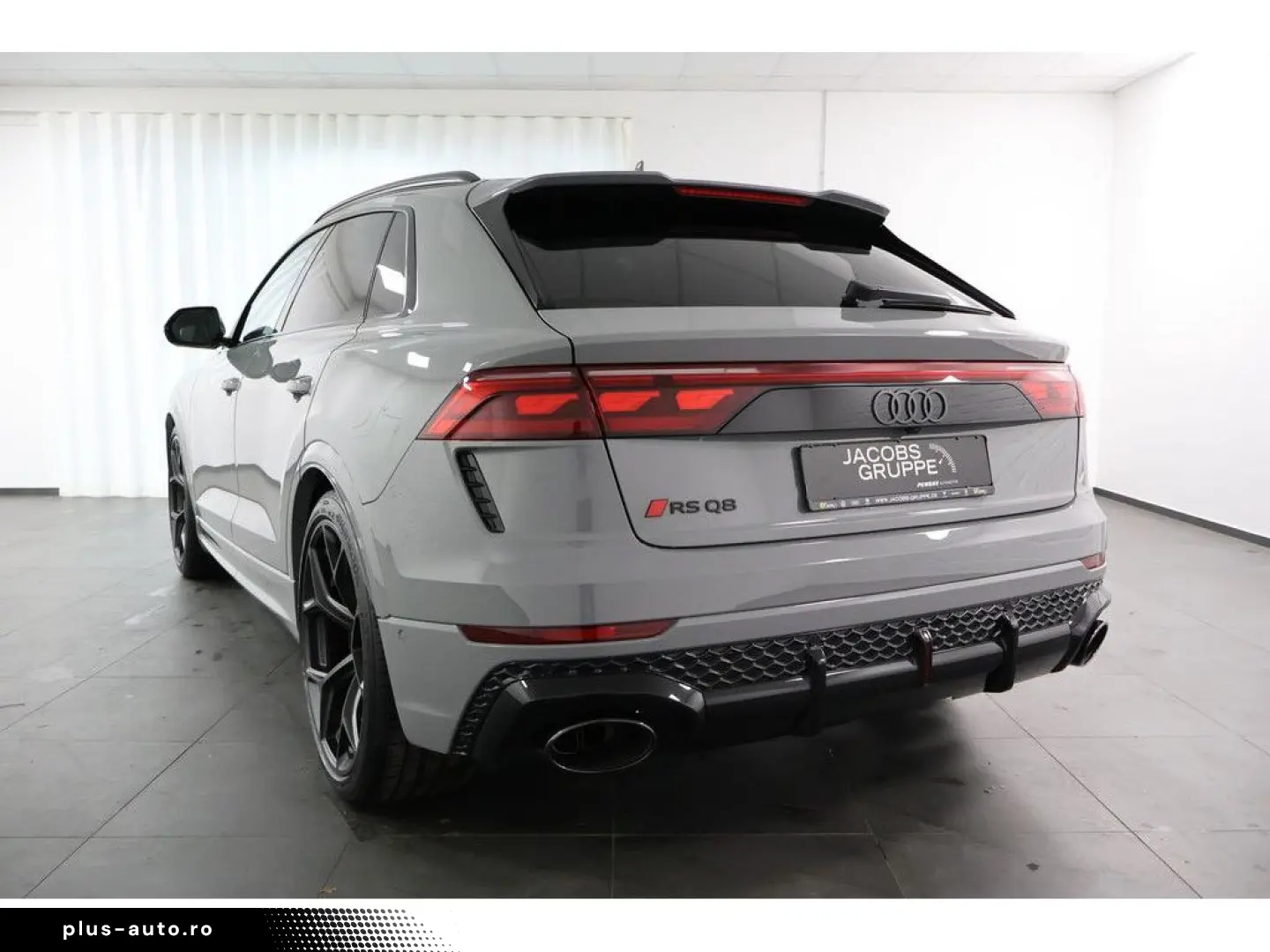 RS Q8 4.0 TFSI quattro performance Matrix HUD AH